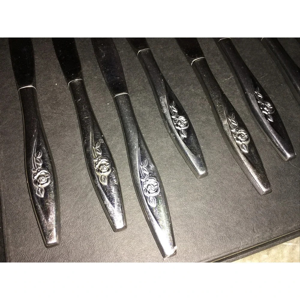 Oneida craft 12 Deluxe Stainless Lasting Rose Dinner Butter lot Knives